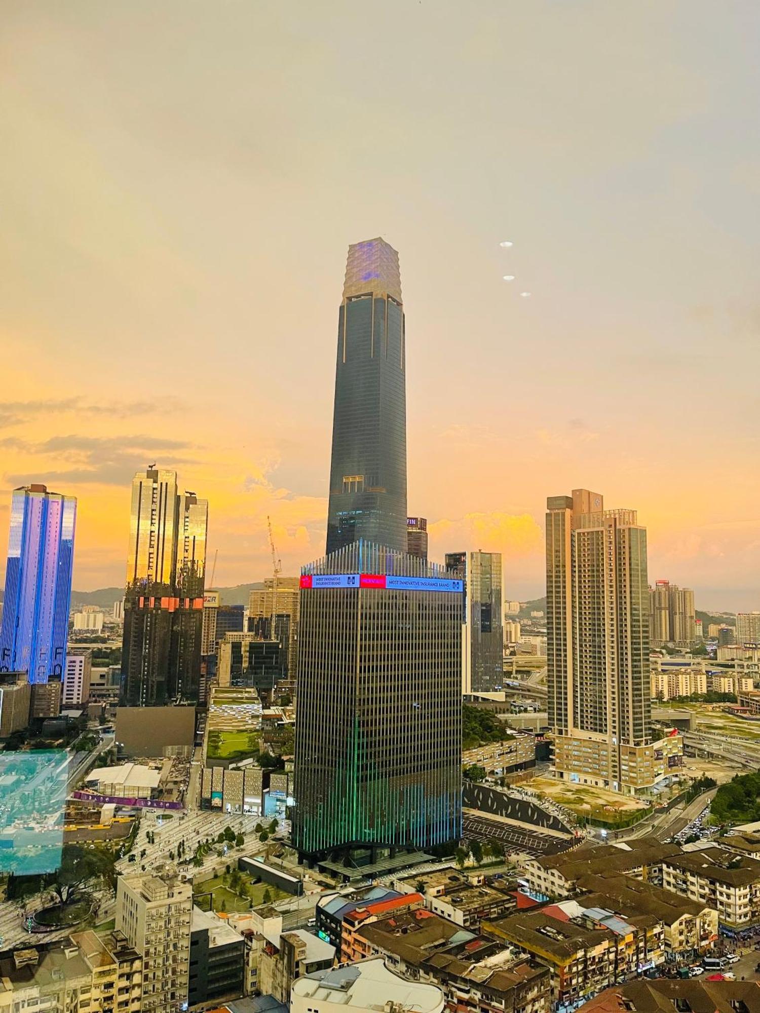 Axon Infinity Pool Kl Apartment Kuala Lumpur Exterior photo