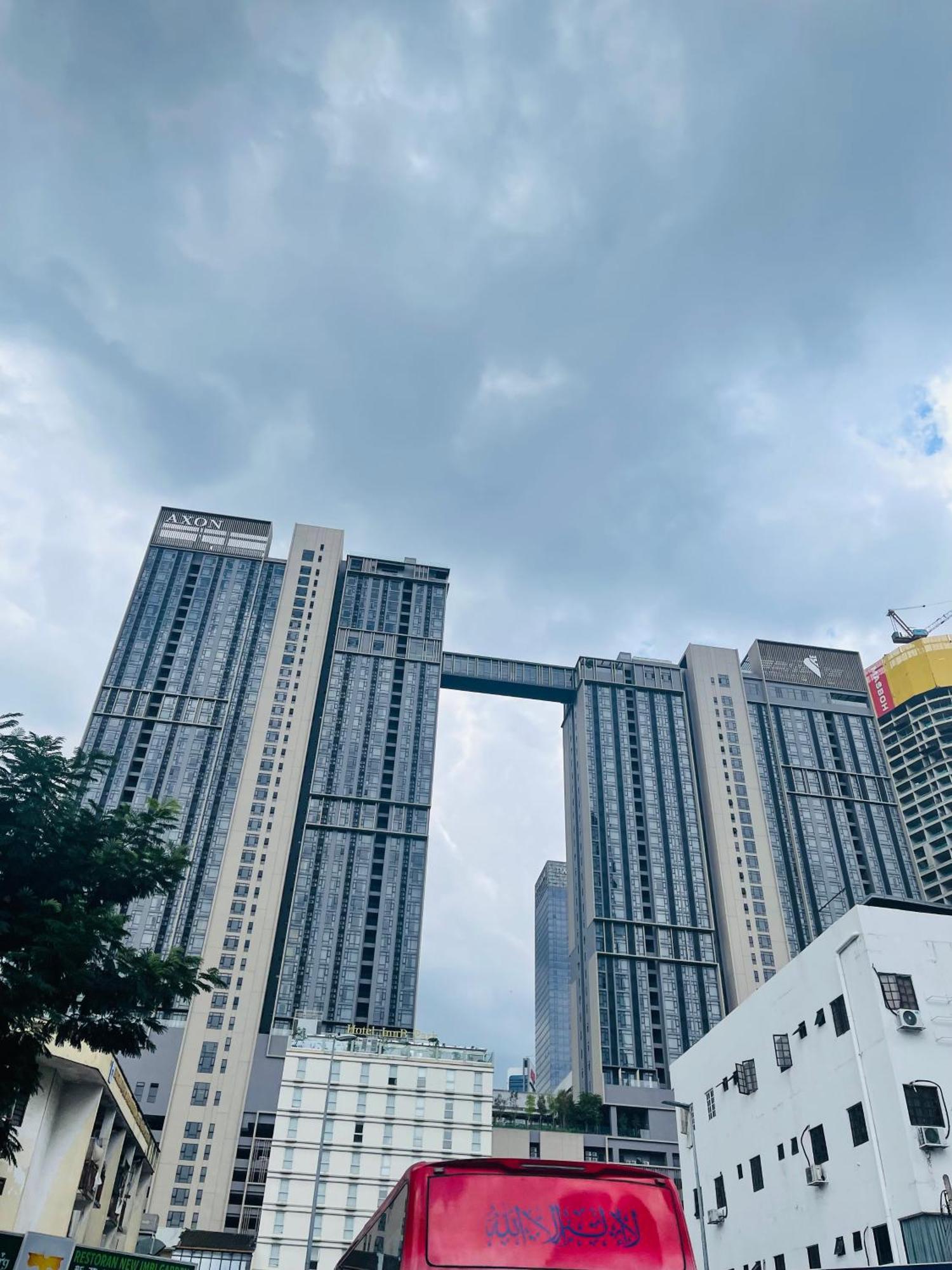 Axon Infinity Pool Kl Apartment Kuala Lumpur Exterior photo