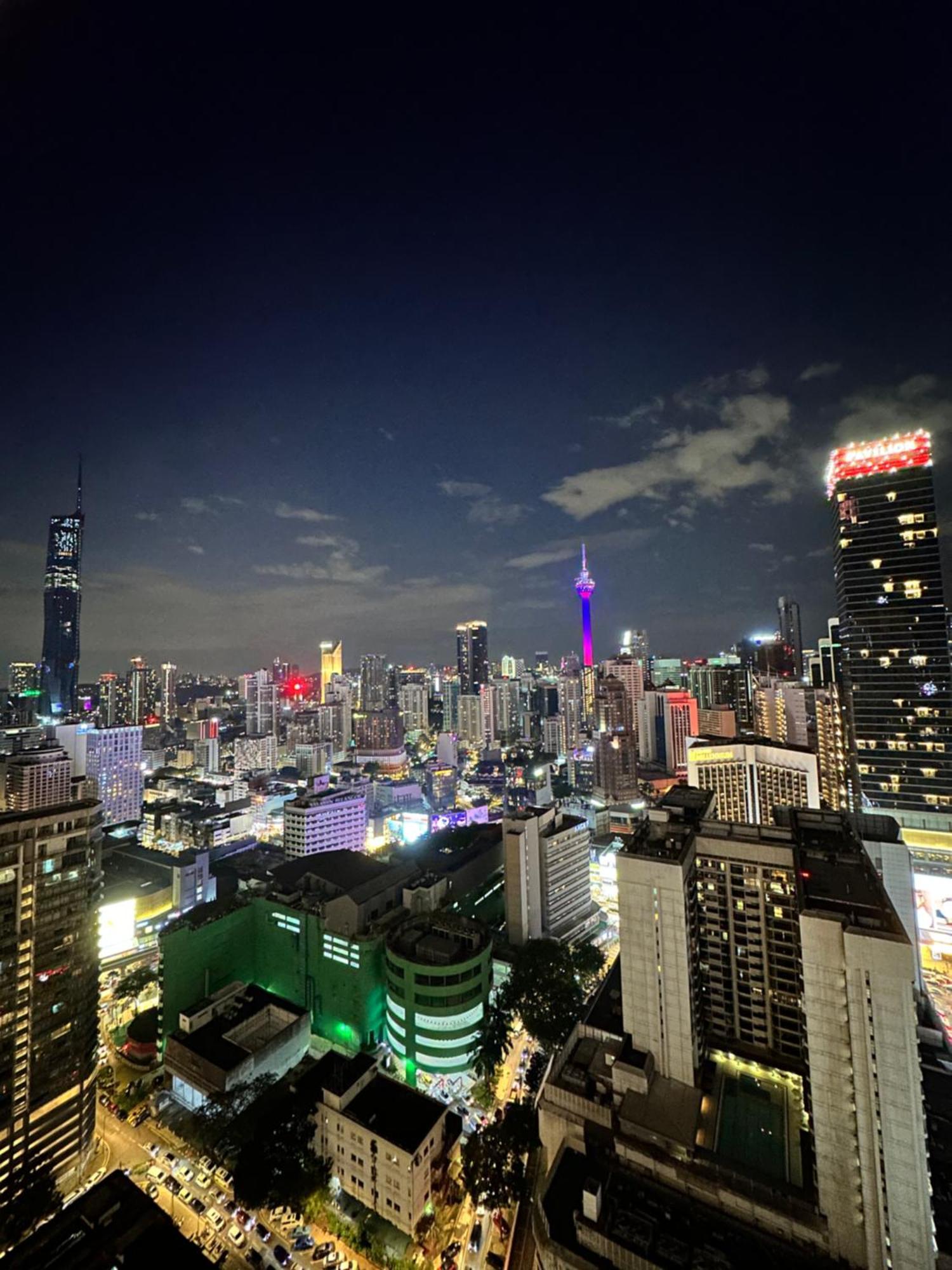 Axon Infinity Pool Kl Apartment Kuala Lumpur Exterior photo